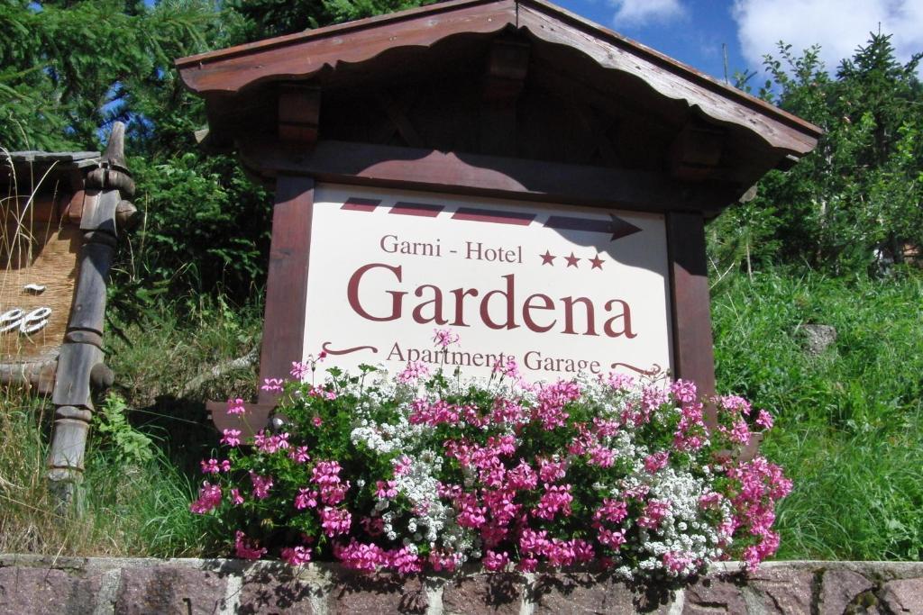 Hotel Garni Gardena - Appartments Santa Cristina Val Gardena Exterior foto
